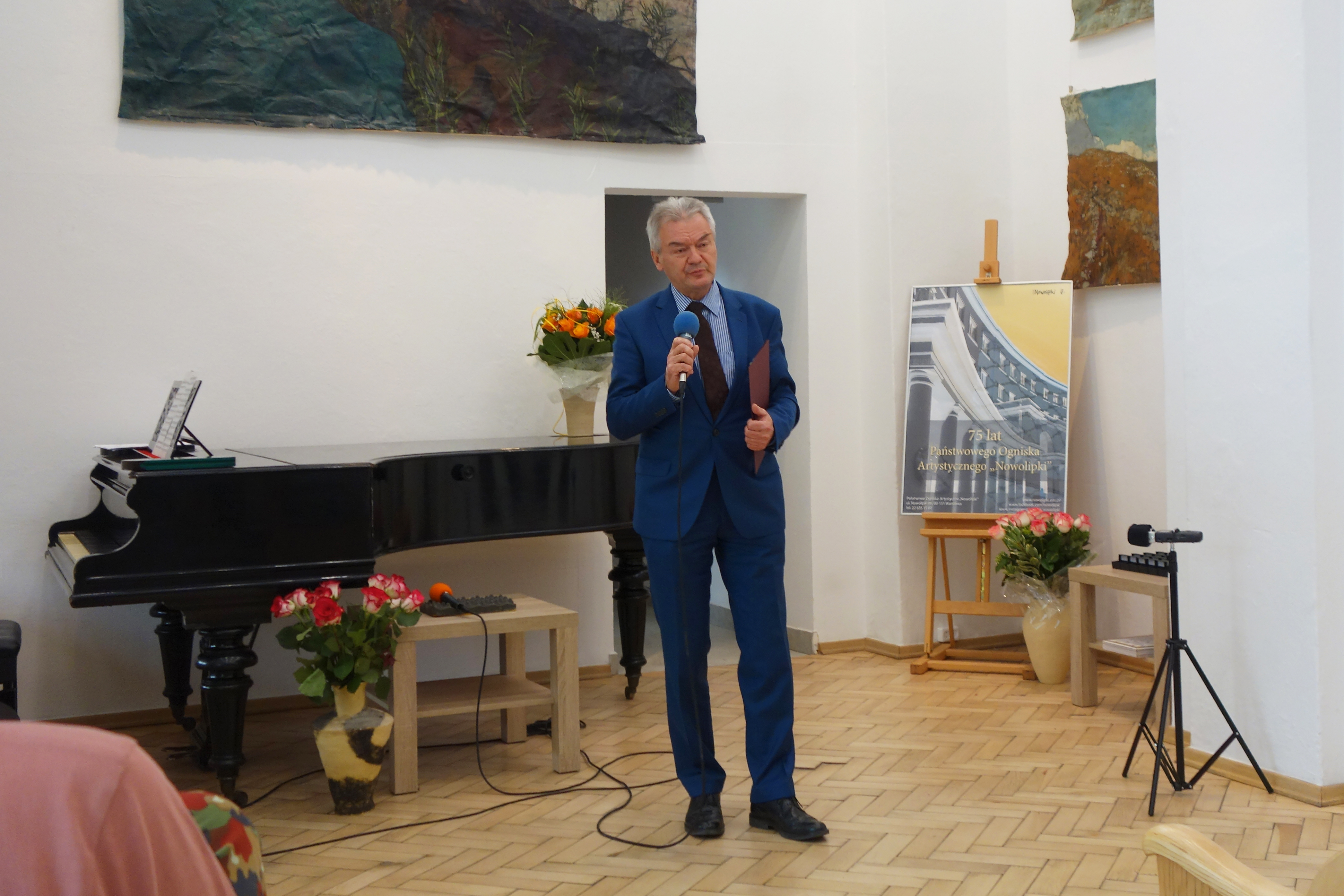 Zastępca Dyrektora Biura Edukacji - Mirosław Sielatycki na otwarciu uroczystości