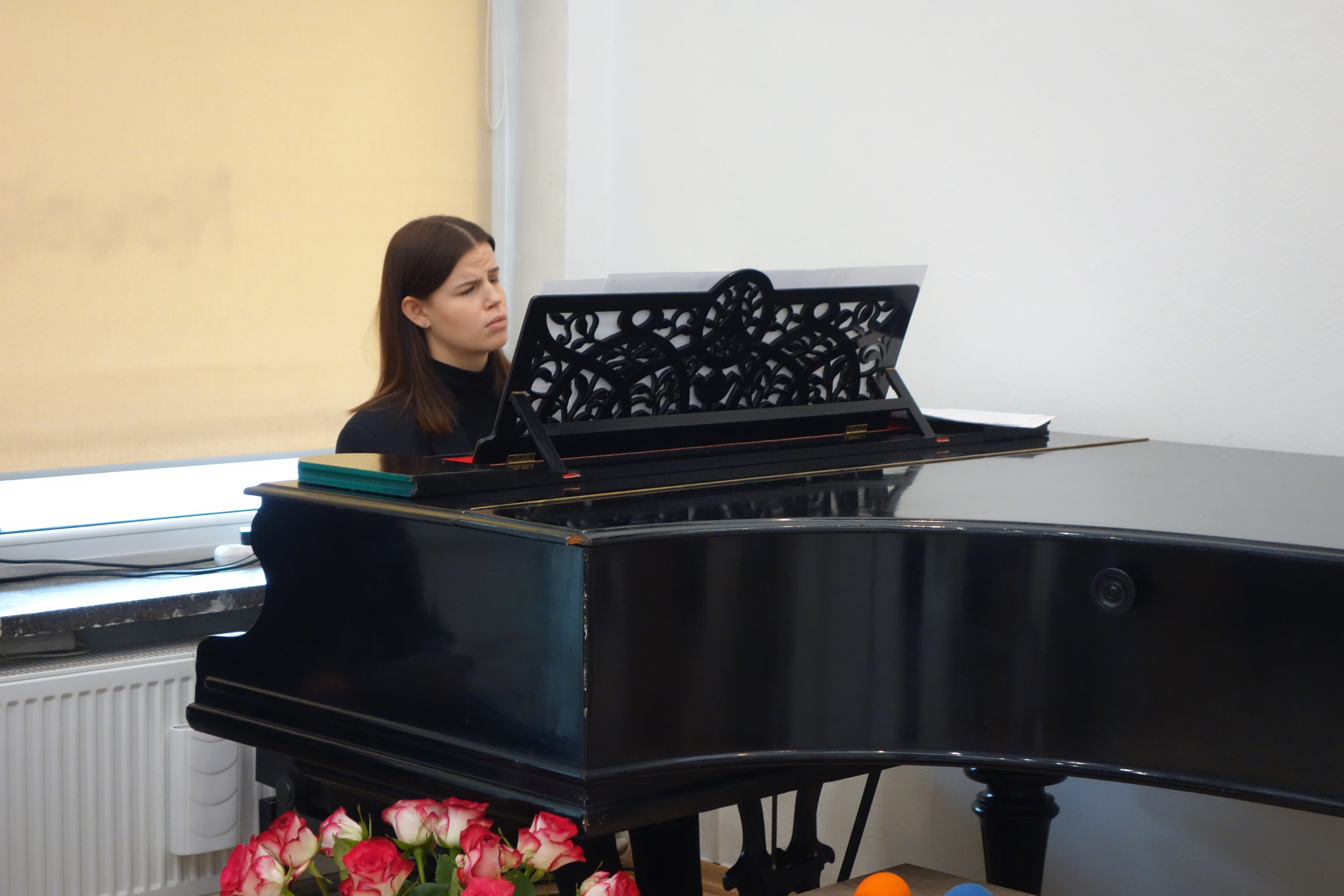 Lena Michajłow - fortepian