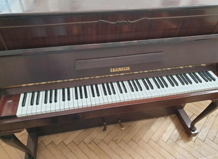 Pianino Legnica